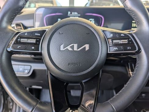 Used 2025 Kia Seltos S image 12