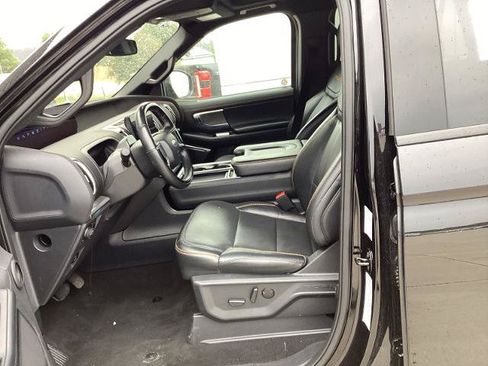 Certified 2025 Ford Expedition Tremor AWD/4WD image 5