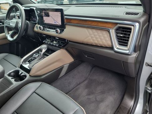 Used 2025 GMC Canyon Denali AWD/4WD image 29