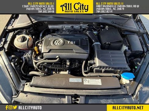 Used 2015 Volkswagen Golf S image 32