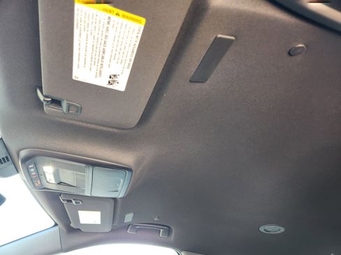 New 2026 Chevrolet Traverse LT w/ Midnight/Sport Edition image 21