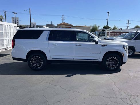 New 2026 GMC Yukon XL Elevation AWD/4WD image 4
