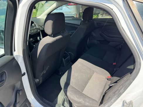 Used 2018 Ford Focus S FWD image 19