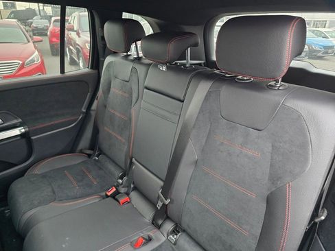 New 2024 Mercedes-Benz GLB 250 image 17