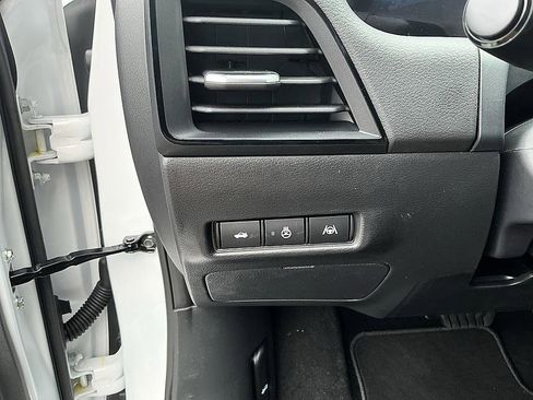 New 2026 Nissan Sentra SR w/ SR Premium Package image 13