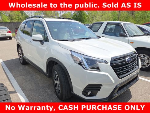 Used 2024 Subaru Forester Premium image 1