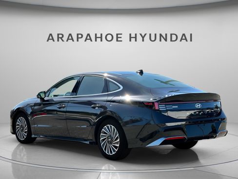 New 2025 Hyundai Sonata Limited image 4
