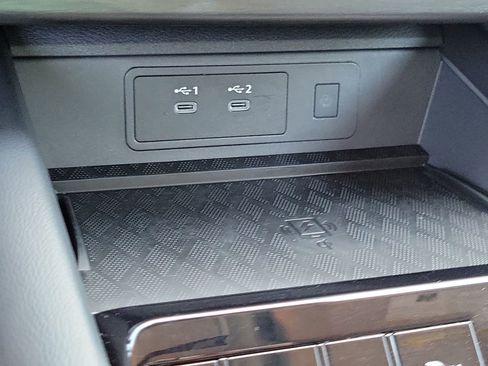 Certified 2025 Nissan Murano SV image 11