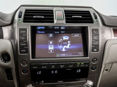 Used 2016 Lexus GX 460 w/ Premium Package AWD/4WD image 30