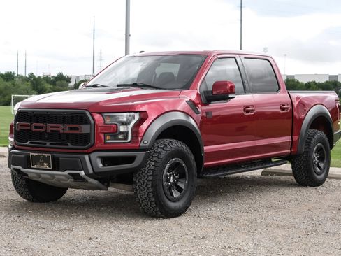 Used 2018 Ford F150 Raptor w/ Equipment Group 802A Luxury AWD/4WD image 6