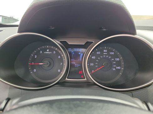 Used 2016 Hyundai Veloster Base w/ Option Group 02 image 24