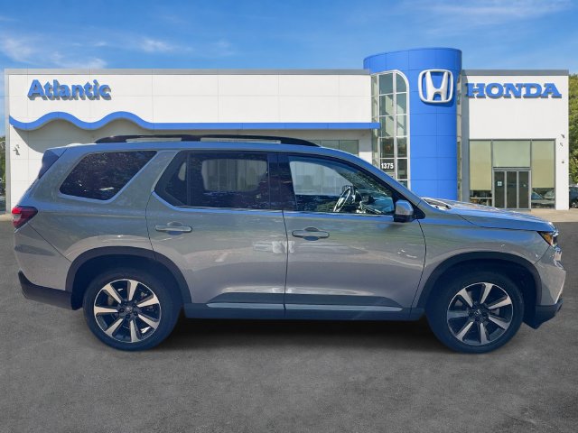 Certified 2024 Honda Pilot Elite image 4
