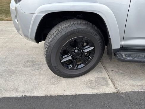 Used 2024 Toyota 4Runner SR5 image 26