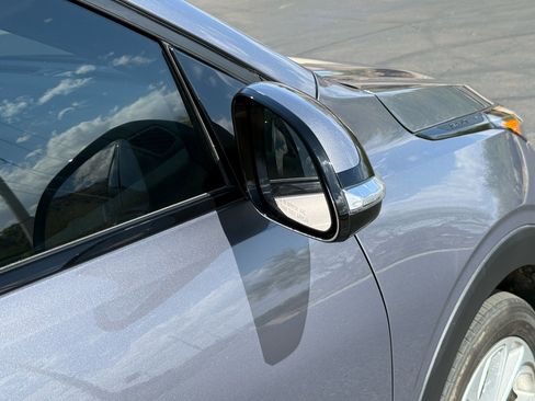 Used 2023 Chevrolet Bolt EUV LT image 27