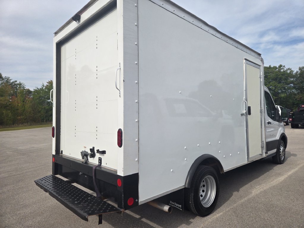 Used 2023 Ford Transit 350 DRW RWD image 4