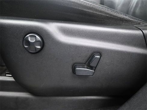 Used 2020 Jeep Grand Cherokee Limited w/ Luxury Group II image 11