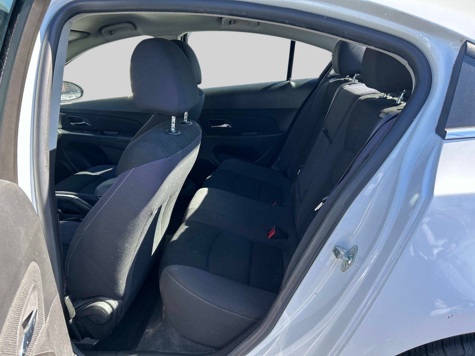 Used 2015 Chevrolet Cruze LT FWD image 11