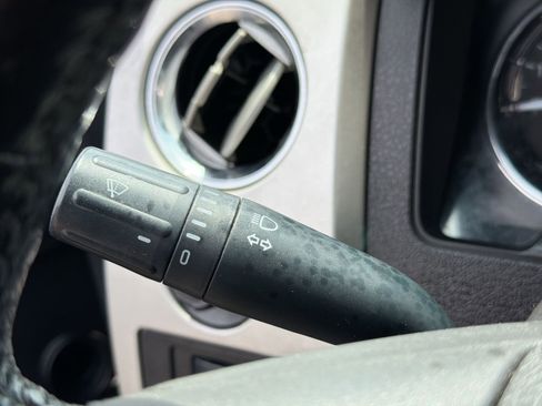 Used 2013 Ford F150 Lariat w/ Luxury Equipment Group AWD/4WD image 32