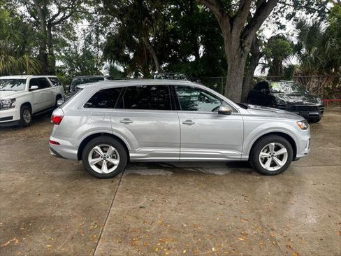 Used 2022 Audi Q7 3.0T Premium w/ Convenience Package image 6