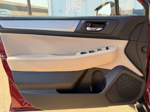 Used 2015 Subaru Outback 2.5i Premium image 25