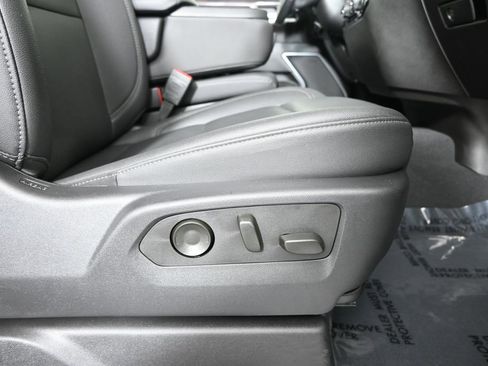 Used 2024 Chevrolet Silverado 3500 LTZ image 15