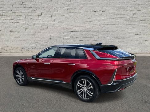 New 2025 Cadillac Lyriq Luxury image 7