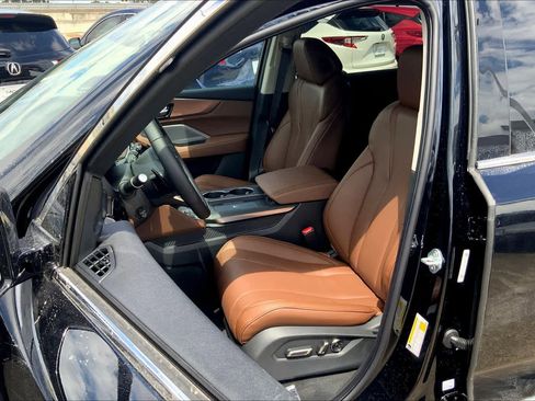 Used 2025 Acura MDX FWD w/ Technology Package image 9