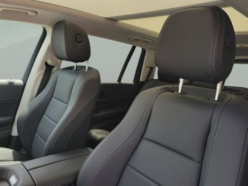 Certified 2026 Mercedes-Benz GLS 450 4MATIC image 18