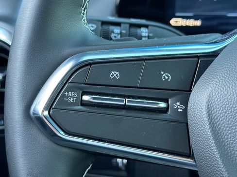 Used 2026 Chevrolet Equinox EV LT image 33