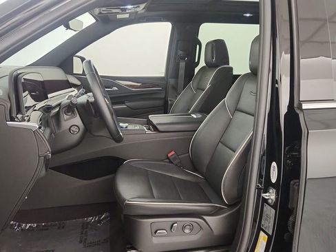 Used 2024 Cadillac Escalade ESV Premium Luxury w/ Performance Package image 13