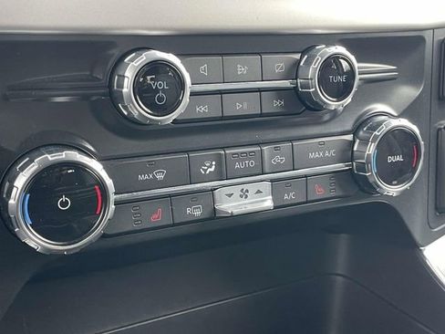 Used 2022 Ford F150 XLT w/ Equipment Group 302A High AWD/4WD image 24