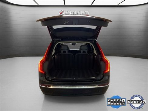 Used 2025 Volvo XC90 B6 Plus image 8