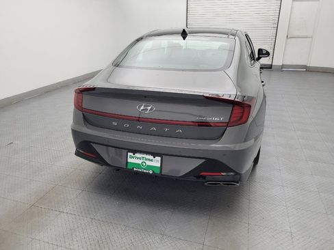Used 2022 Hyundai Sonata Limited w/ Preferred Accessory Package FWD image 7