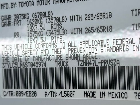 Certified 2025 Toyota Tacoma Limited image 28