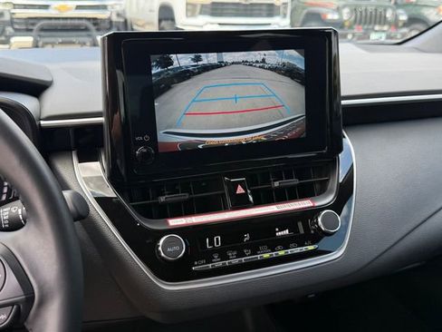 Used 2026 Toyota Corolla SE FWD image 16