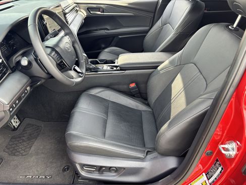 Used 2025 Toyota Camry XSE image 18