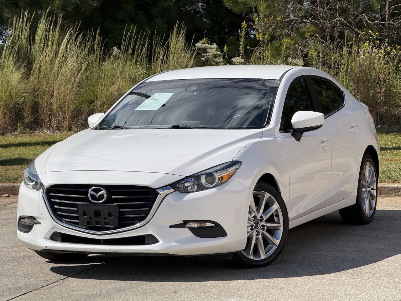 Used 2017 MAZDA MAZDA3 Touring FWD image 1