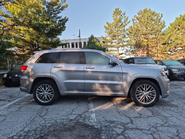 Used 2018 Jeep Grand Cherokee Summit w/ Platinum Series Group AWD/4WD image 4