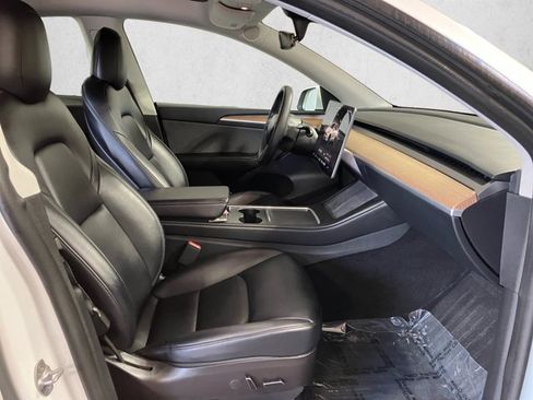 Used 2023 Tesla Model Y Long Range AWD/4WD image 19