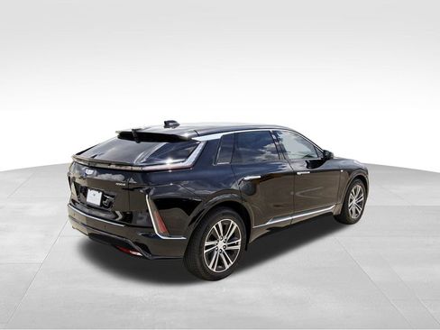 New 2026 Cadillac Lyriq Premium Luxury image 4