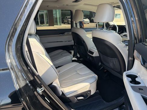 Used 2022 Hyundai Palisade Limited AWD/4WD image 19