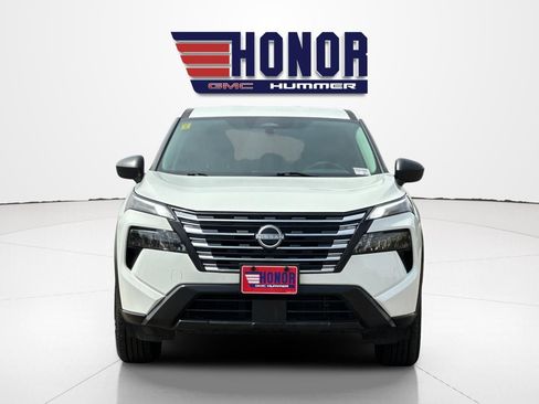Used 2024 Nissan Rogue S AWD/4WD image 9