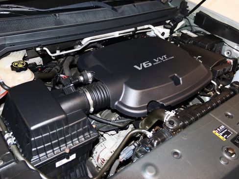 Used 2018 GMC Canyon All Terrain w/ Trailering Package image 80