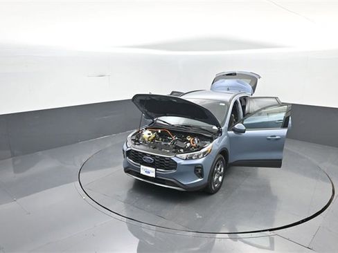 Certified 2025 Ford Escape ST-Line Elite image 36