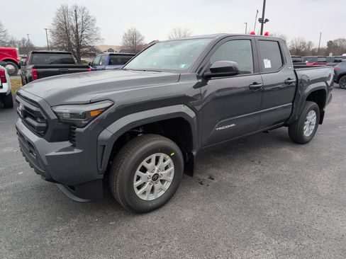 New 2025 Toyota Tacoma SR5 image 8