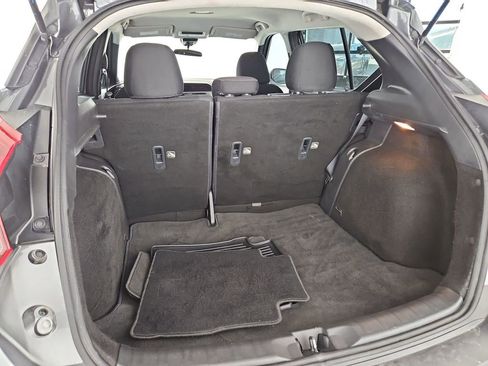 Used 2020 Nissan Kicks S image 31