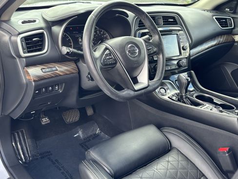 Used 2017 Nissan Maxima Platinum FWD image 15