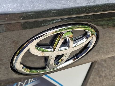 Used 2023 Toyota RAV4 LE AWD/4WD image 29