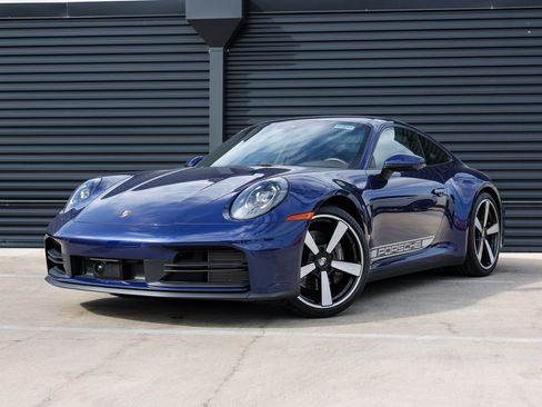 Used 2025 Porsche 911 Carrera T image 1