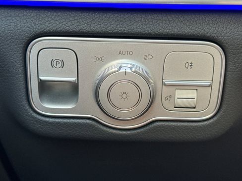 New 2026 Mercedes-Benz GLS 450 4MATIC image 28